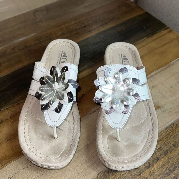 Cliffs by White Mountain Sandals - Picture 2 of 7